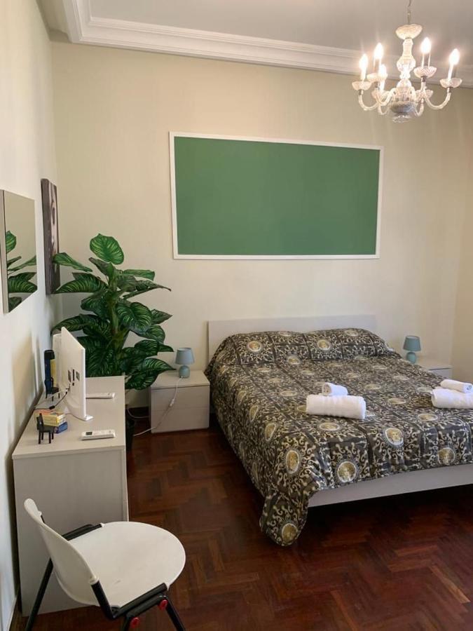 Apartament Dimora Di Maury A Due Passi Dai Trasporti E Da Ballaro Palermo Exterior photo