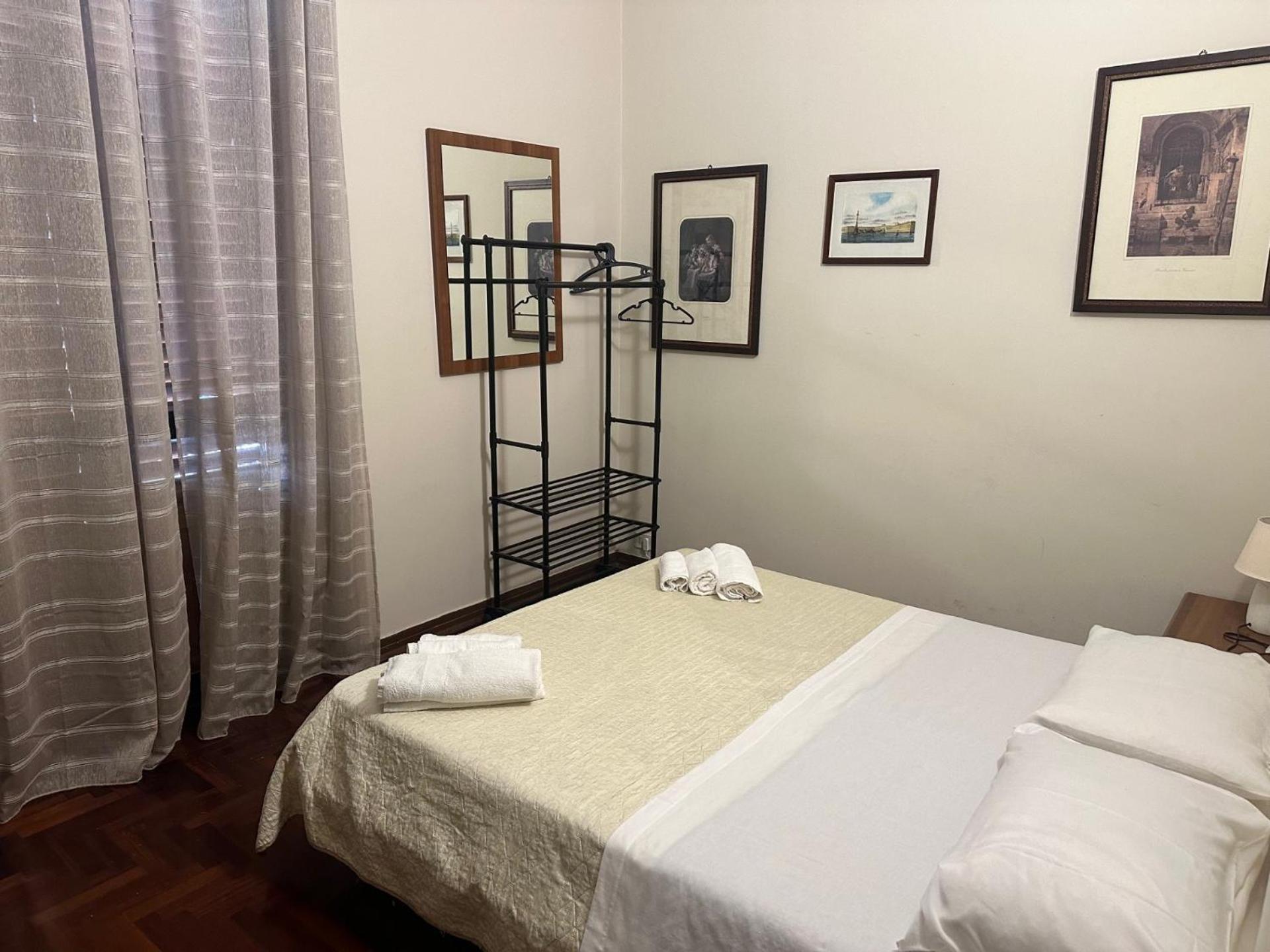 Apartament Dimora Di Maury A Due Passi Dai Trasporti E Da Ballaro Palermo Exterior photo